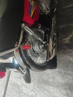 good bike Honda 125 mobile no 03156695930