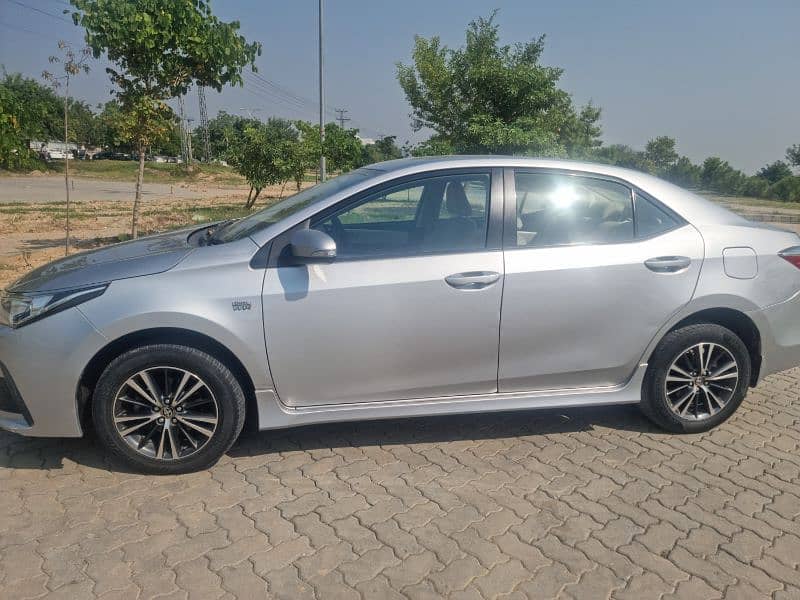 Toyota Corolla Altis 1.6 2019 model 5