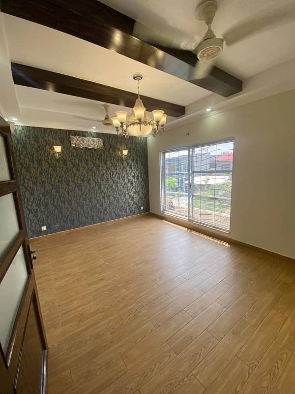 1 Kanal Upper Portion For Rent In DHA Phase 6 12