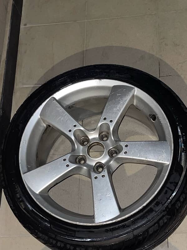 18 Inch RX8 Rims with tyres. 3