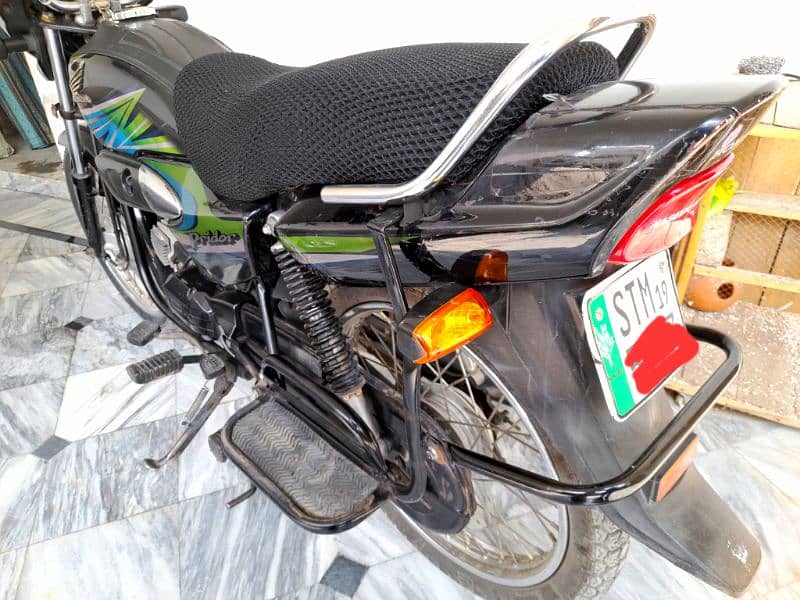 Honda 100cc Pridor 2019 Model Black Sialkot Home user Bike for sale 5