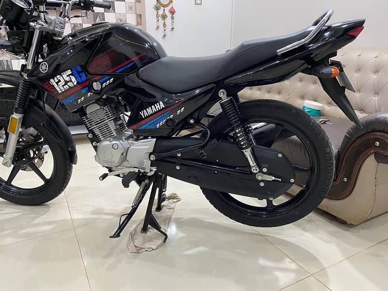 YBR G125 0 meter brand new bike 18