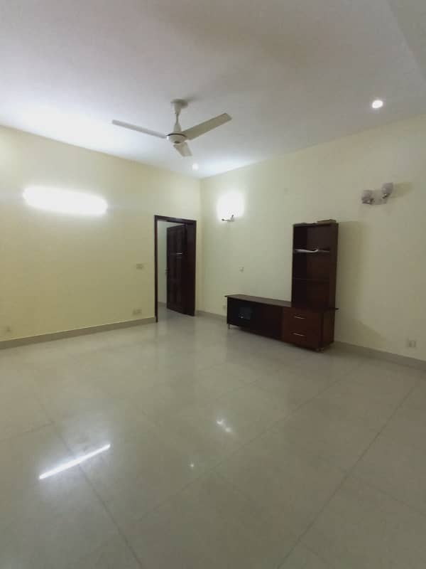 10 Marla Lower Portion Available For Rent in BAHRIA TOWN Ph;4 Rawalpindi 0