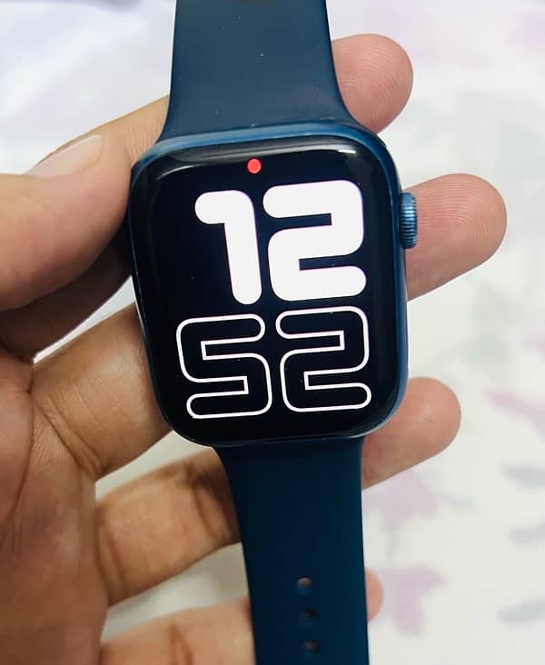 apple watch series 7 good condition 0