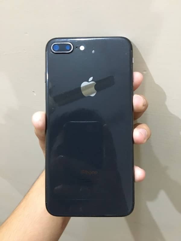 Iphone 8 plus 265gb with orignal box. 1