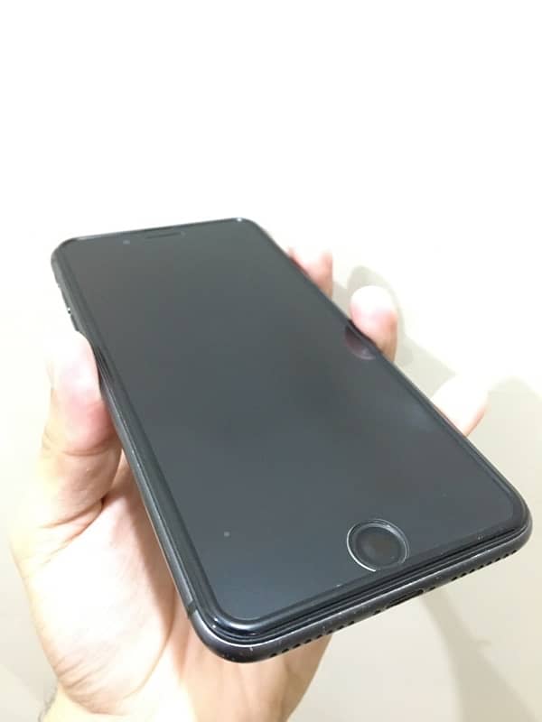 Iphone 8 plus 265gb with orignal box. 3