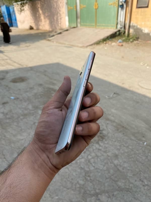 oppo f11 8/256 full lush condition 3