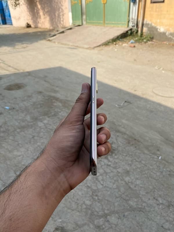 oppo f11 8/256 full lush condition 4