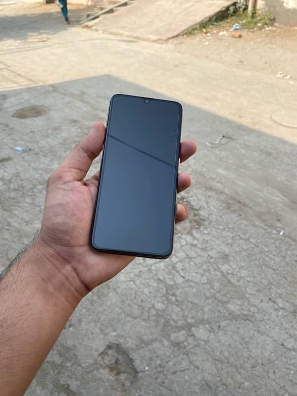 oppo f11 8/256 full lush condition 6