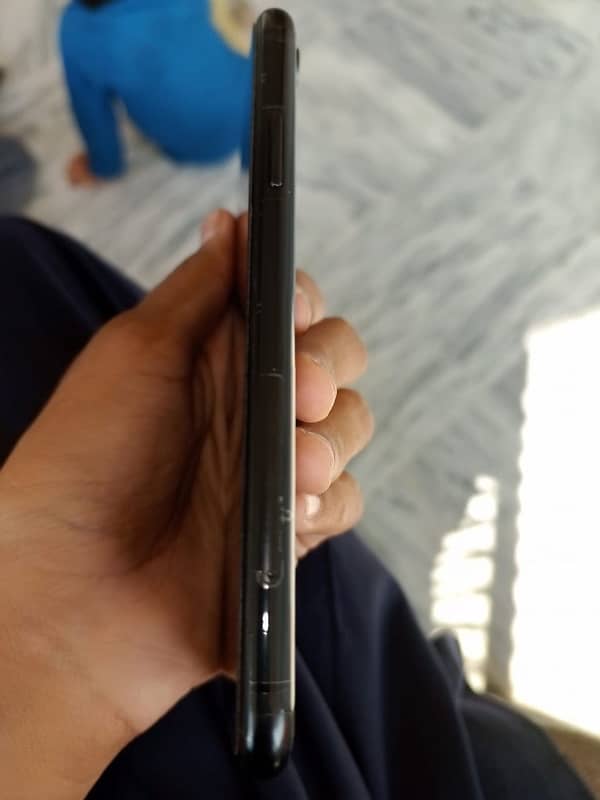 iPhone XR  Exchange possible 3