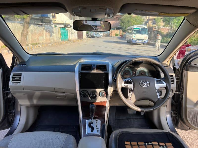 Toyota Corolla Altis 2012 Sunroof automatic 1.6 14