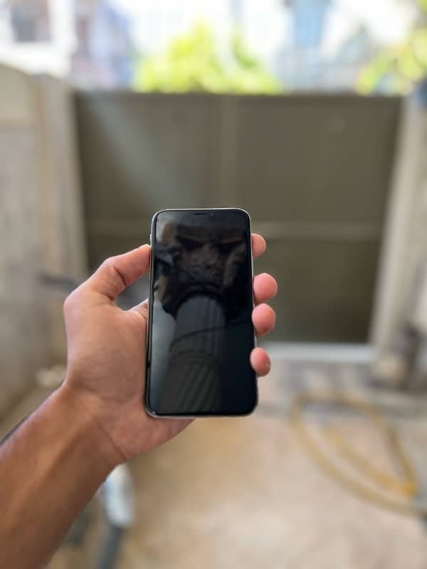 iPhone X 256GB 2