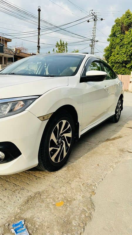 Honda Civic Oriel 2018 4