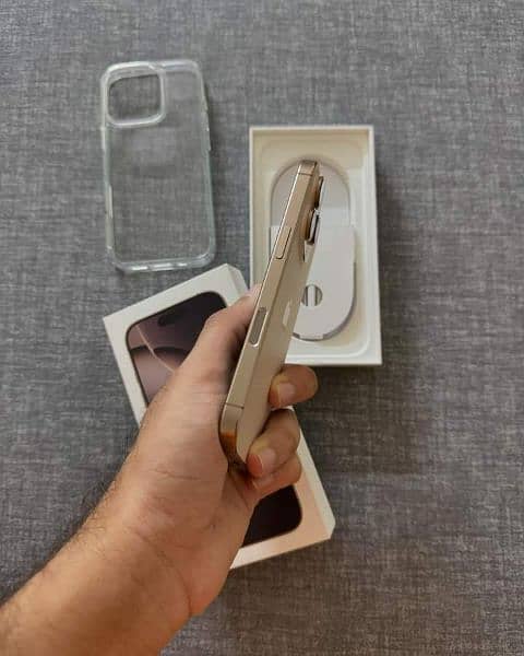 iphone 16 pro max non PTA 256gb  03073909212 WhatsApp 1