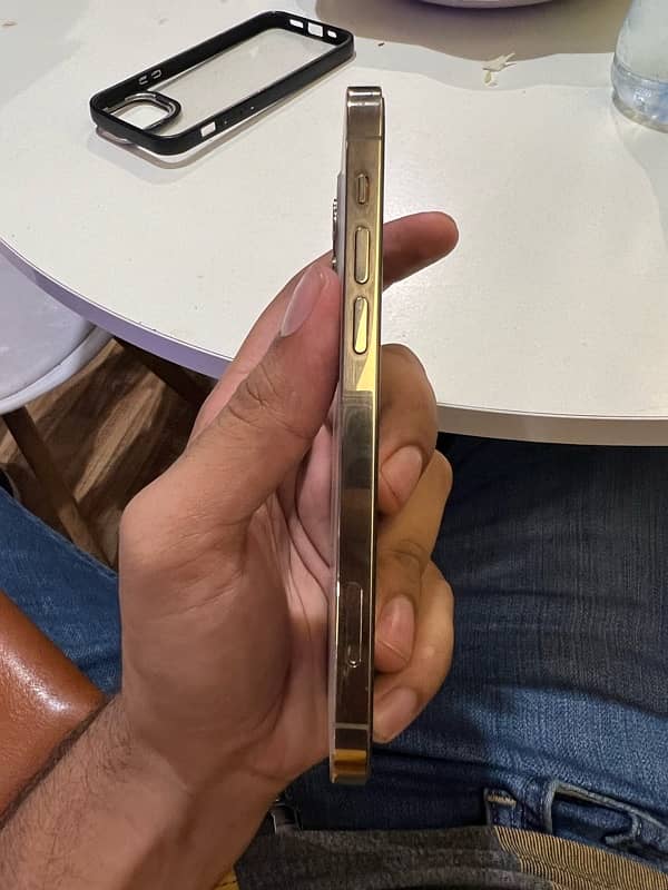 Iphone 12 pro 256GB PTA Approved 3