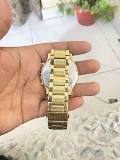 Armani exhange hampton analog gold dial 0