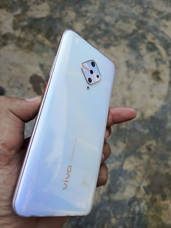 Vivo S1 pro 8/128 8