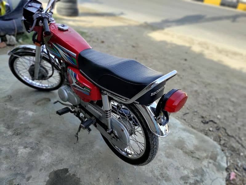 Honda 23 All Punjab registered 4