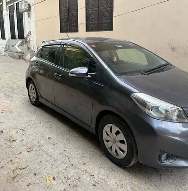 Toyota Vitz 2012 4