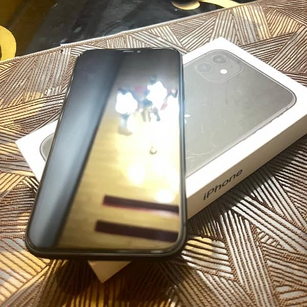 IPHONE 11 JV 128 gb 3