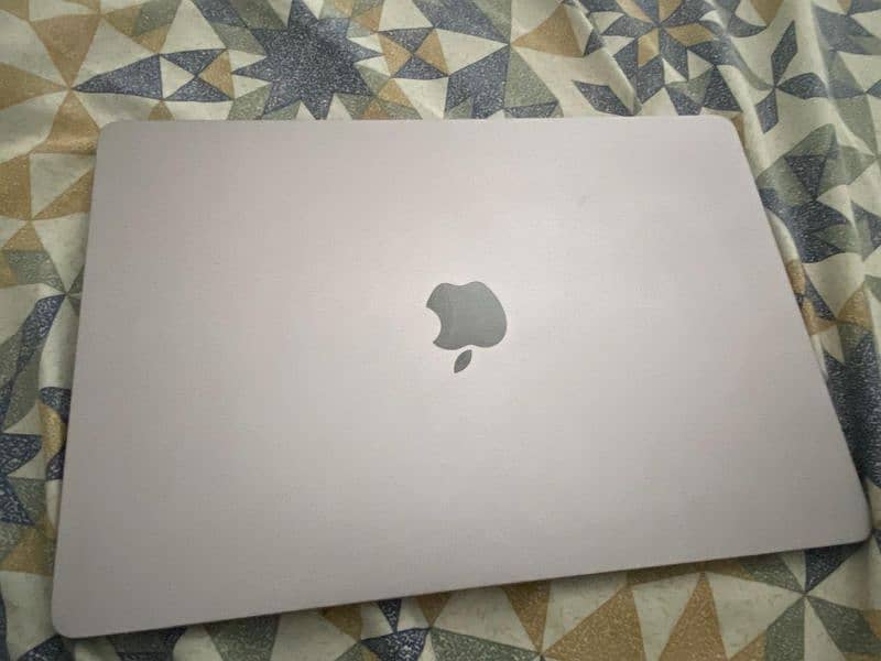 Macbook Air m2 15 inch 1