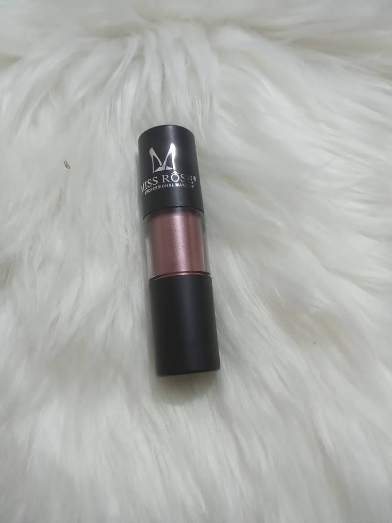 METALLIC LIP GLOSS 3