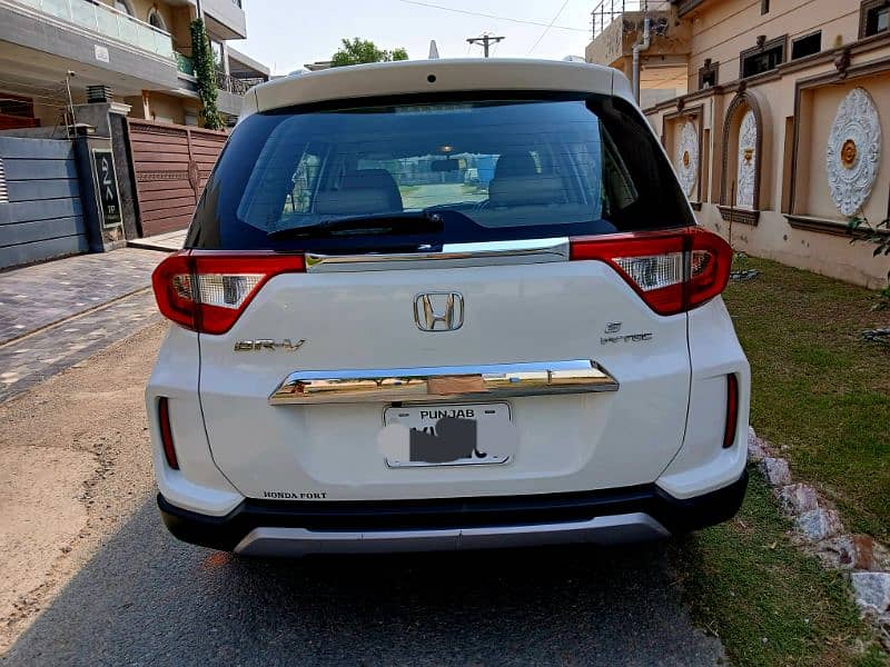 Honda BR-V 2022 4