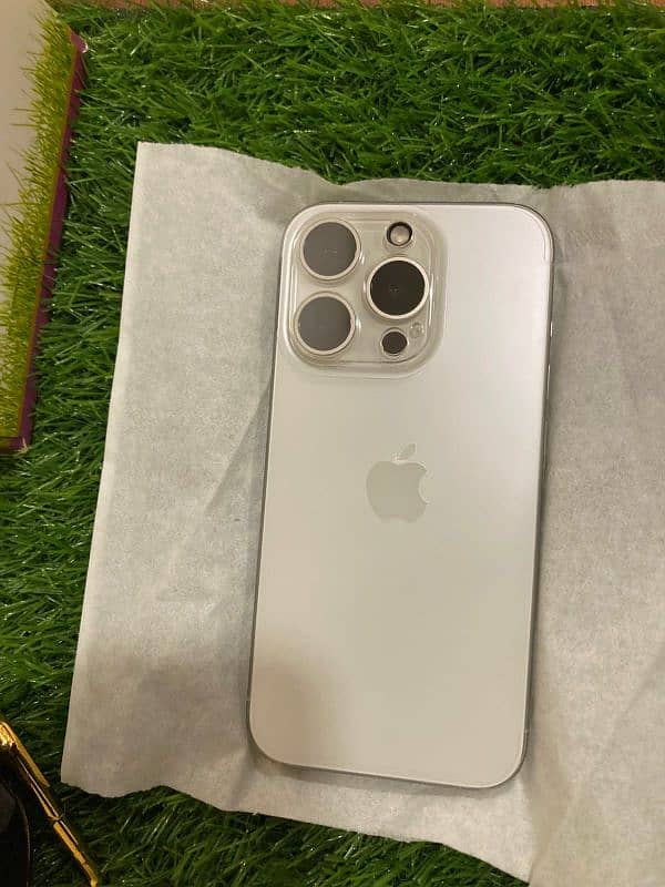 I phone 15 pro White tatinum 128 GB JV with box 99 HEALTH fresh piece 2