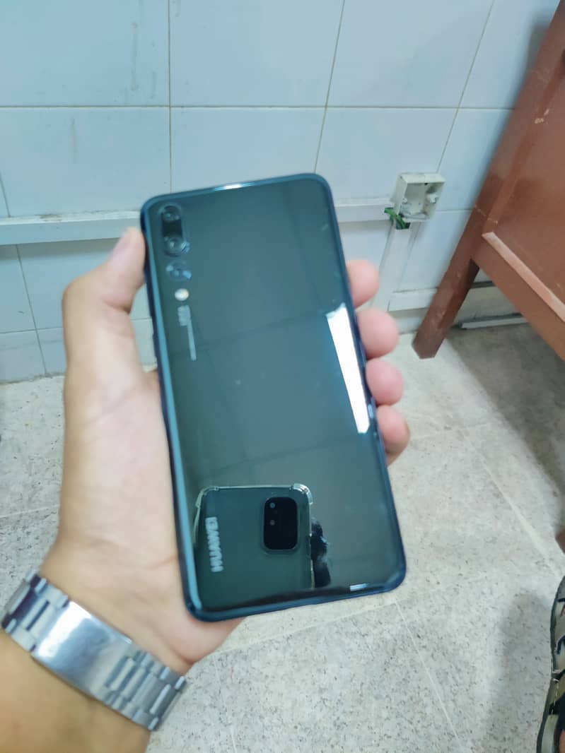 Huawei P20 pro 6/128 Dual 1