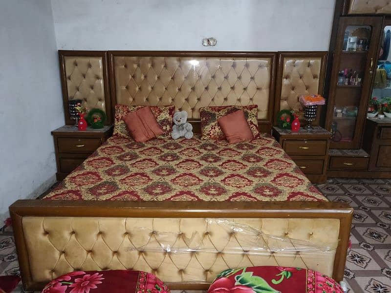 king size bed with all new furniture 1