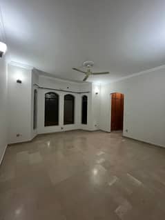 With separate gate one canal three bedroom a proportion for rent demand 1508 prime location For family