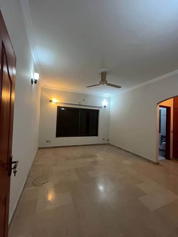 With separate gate one canal three bedroom a proportion for rent demand 1508 prime location For family 4