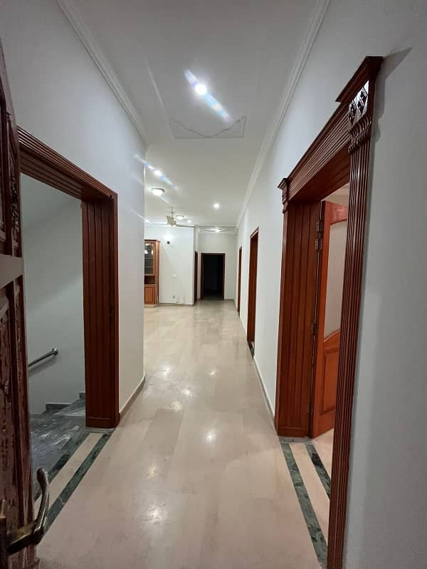 With separate gate one canal three bedroom a proportion for rent demand 1508 prime location For family 12