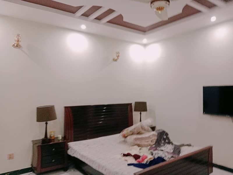 10 Marla Dubble storey house available for sale in Eden Chowk township college Road Lahore 5