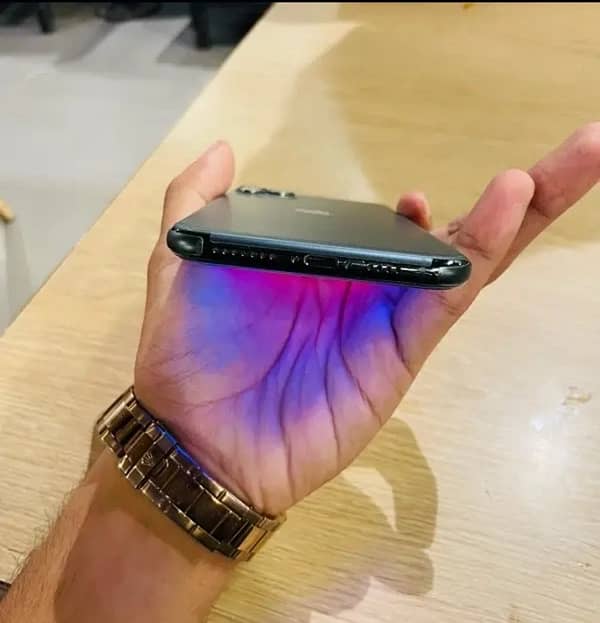 iphone 11 pro max 256GB approved 6