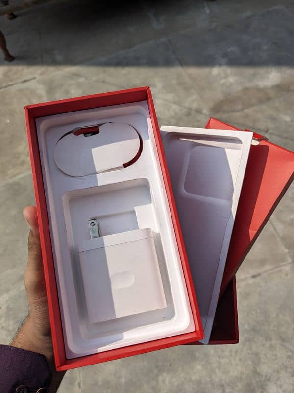 Oneplus 10T 8/128 Non Pta With Box 6