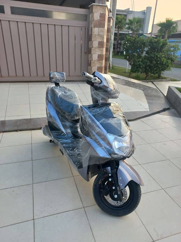 Road King Electric Scooty Model R-99 Pro For Sale 1