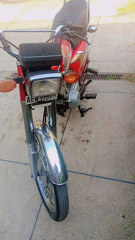 Honda 125 For Sale like new 1