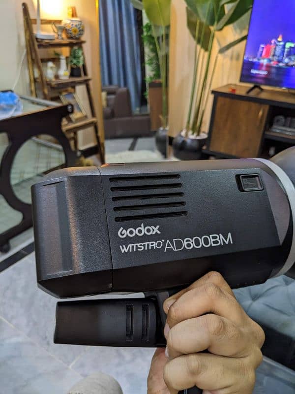 Godox WITSTRO AD600BM 2