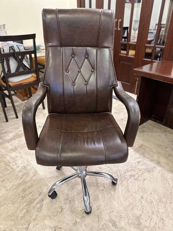 Executive Office Chair for Sale 0