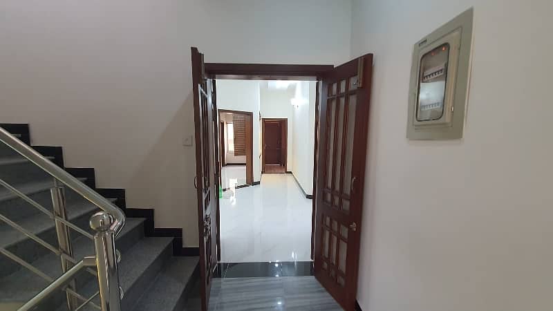 Upper Portion For Rent in G-13 (7 Marla) Brand new 16