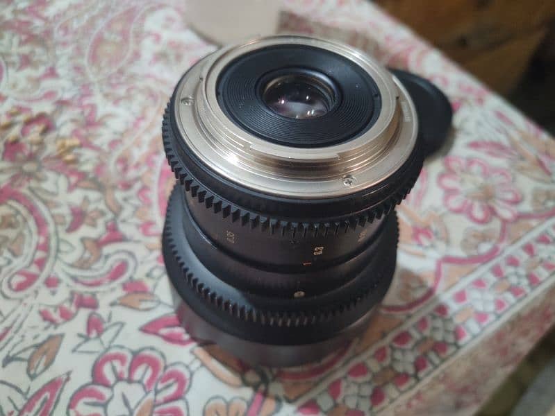 14 mm lens manual focuse ef mount 2