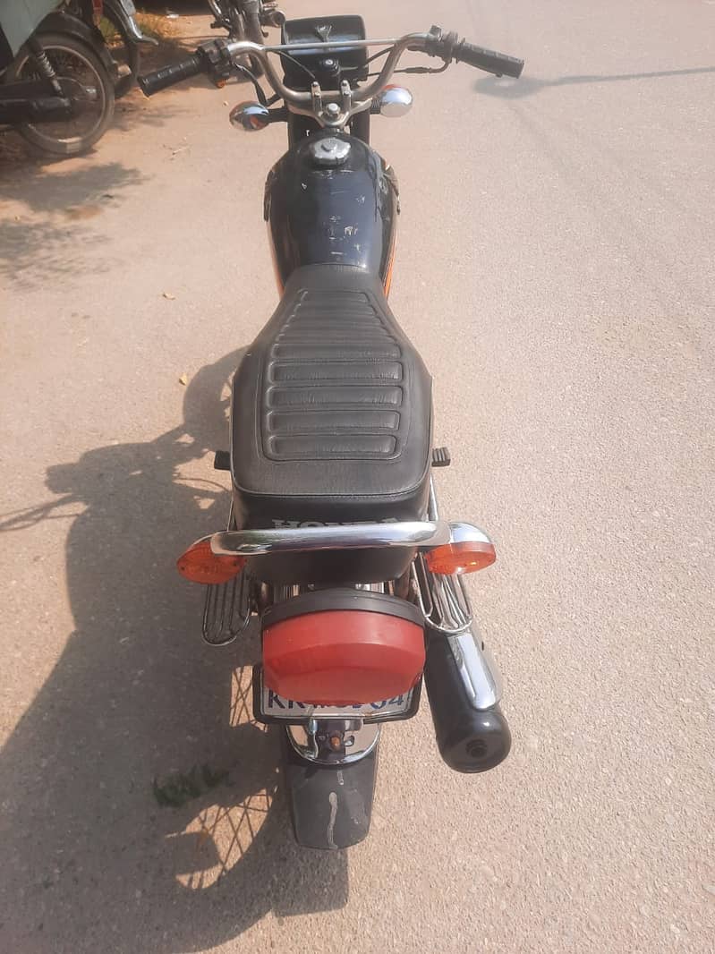 HONDA CG 125 2017 MONTH 10 KARACH NUMBER 03312070261 2