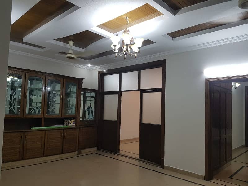 Upper Portion For Rent In G-13 (10 Marl A) 7