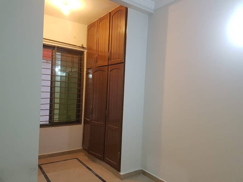 Upper Portion For Rent In G-13 (10 Marl A) 21