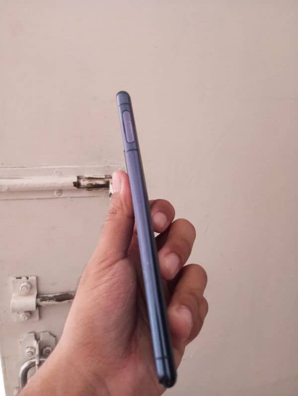 sony xperia 5 mark 2 official pta approved panel broken 2