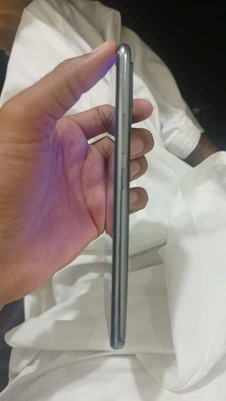 vivo v21e 10 by 9 condition 2