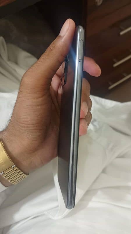 vivo v21e 10 by 9 condition 5