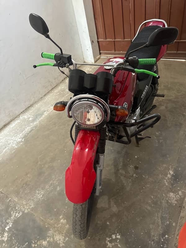 Yamaha ybr 125 G 4