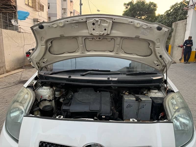 Toyota Vitz 2005 registration 2008 own engine good condition 13